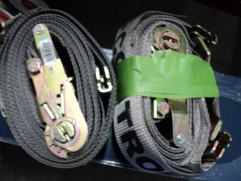lot 19 image: 2 Heavy Duty Rachet Straps...