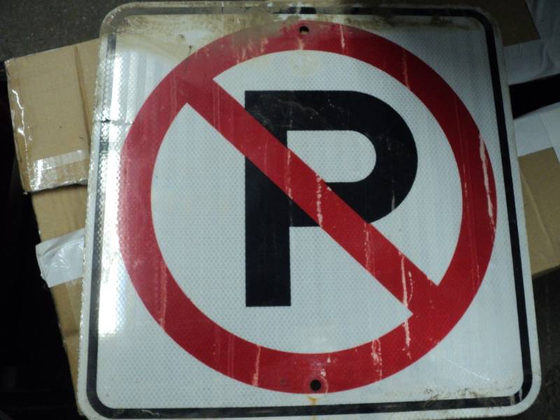 lot 24 image: Metal No Parking Sign 18 x 18...