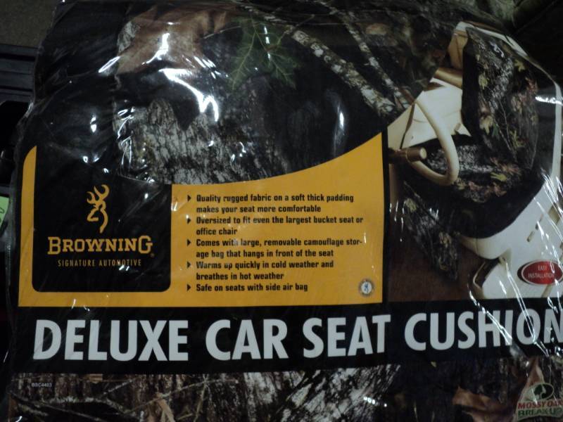 lot 46 image: Deluxe Browning Car Seat Cushion...