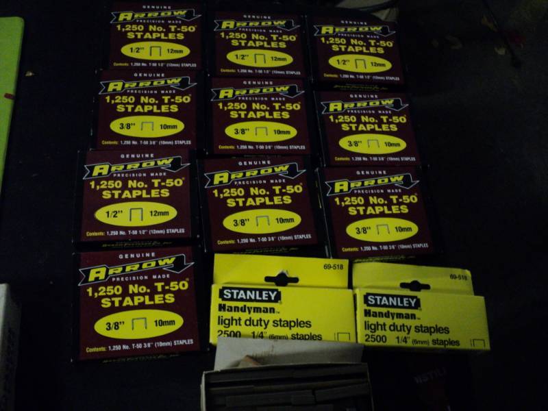 lot 66 image: Box of Staples...