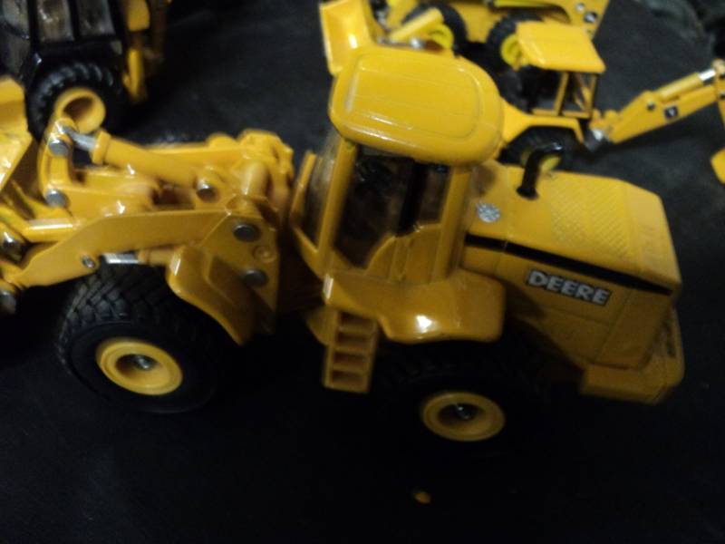lot 80 image: Toys...