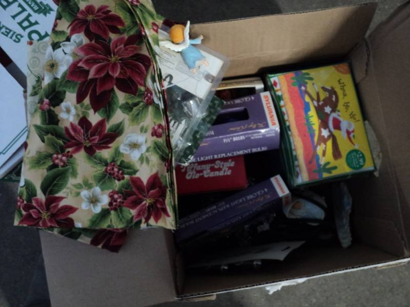 lot 107 image: Covered Tote of Xmas and misc. - se...