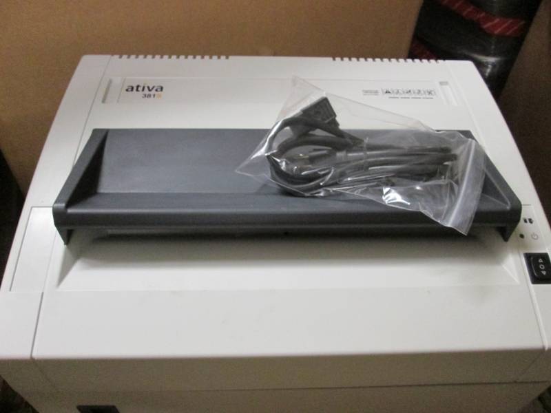 lot 207 image: Activa 381 industrial shredder...