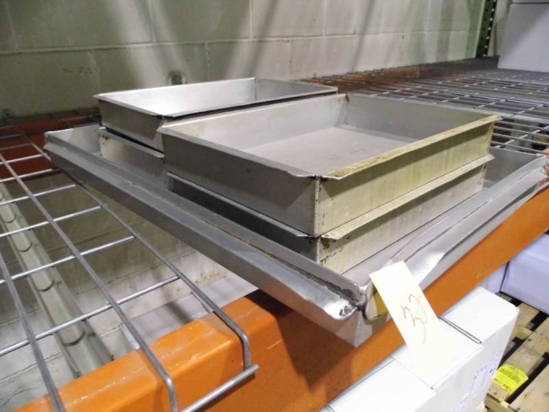 Assorted Baking Pans