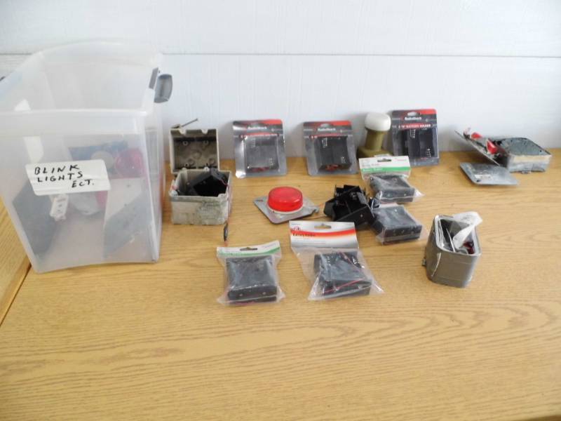 Battery Holders - Blinking Lights