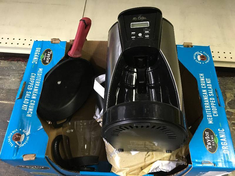 lot 200 image: Box Of Misc HousewaresSmall Appliances