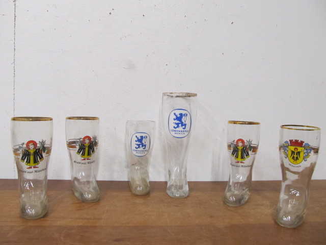 lot 29 image: Group of Vintage BOOT Beer Glasses