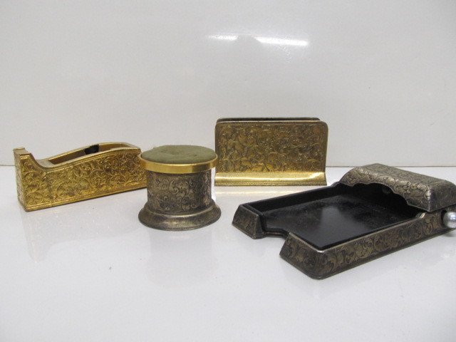 lot 104 image: Antique Art Nouveau Desk Set