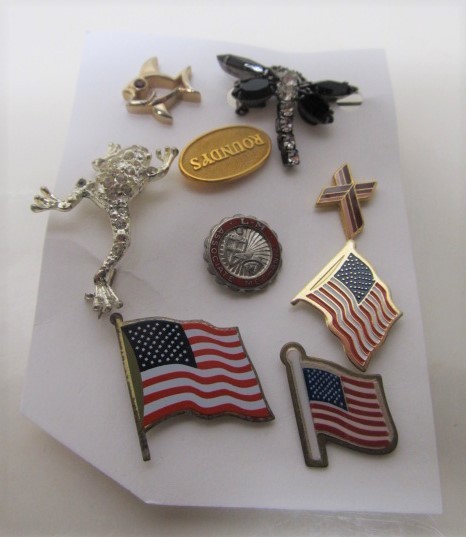 lot 118 image: Group of Misc Pins
