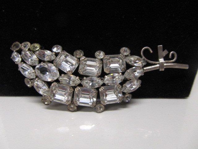 lot 128 image: Large Signed CORO Sterling Silver Pin Brooch