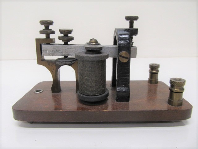 lot 153 image: Antique Telegraph Key