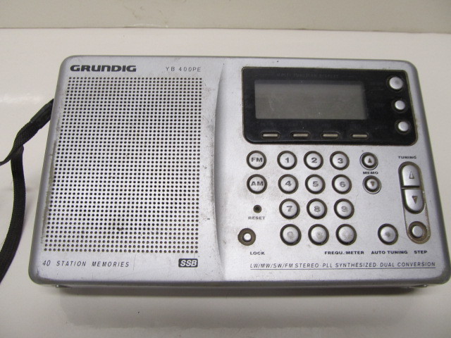 lot 161 image: Working GRUNDIG Model YB 400PE Transistor Radio