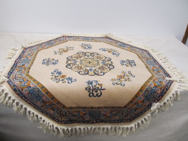 lot 64 image: Ghengis Octagonal Rug