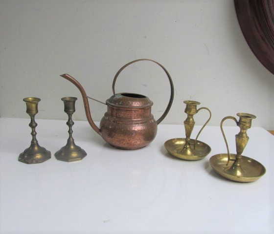 lot 68 image: Vintage Brass Copper Pieces wBeaded Bags