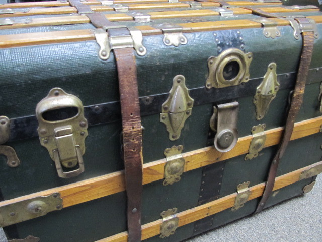 lot 70 image: Nice Antique Wood Strapped Trunk