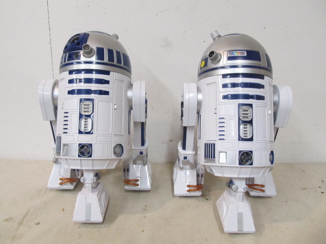 lot 51 image: PAIR of Working 2002 Hasbro R2D2 Interactive Droid Robots