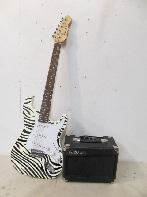 Mahar deals electric guitar