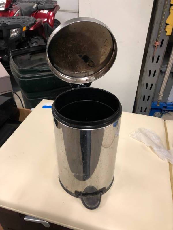 lot 28 image: SMALL STAINLESS STEEL METAL CANISTER GARBAGE CAN WITH FOOT PEDAL