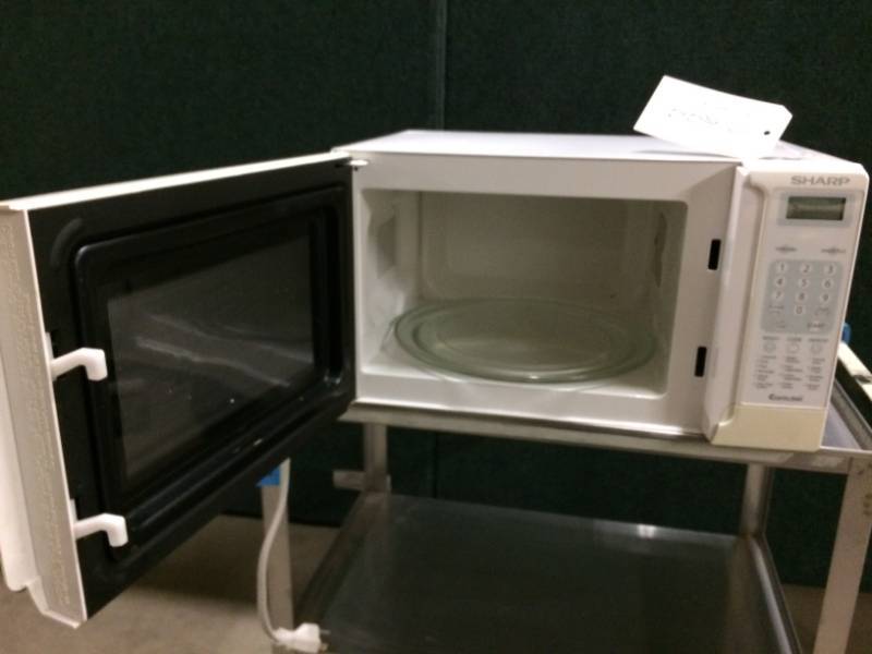 lot 48 image: SHARP 220HW HOUSEHOLD MICROWAVE
