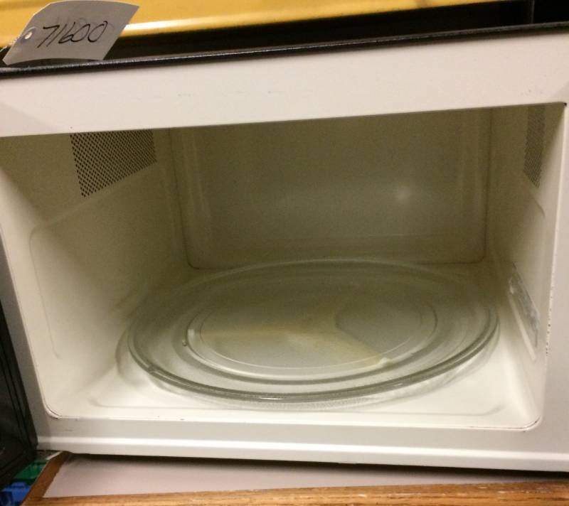 lot 49 image: SHARP CAROUSEL MICROWAVE - EXCELLENT WORKING CONDITION