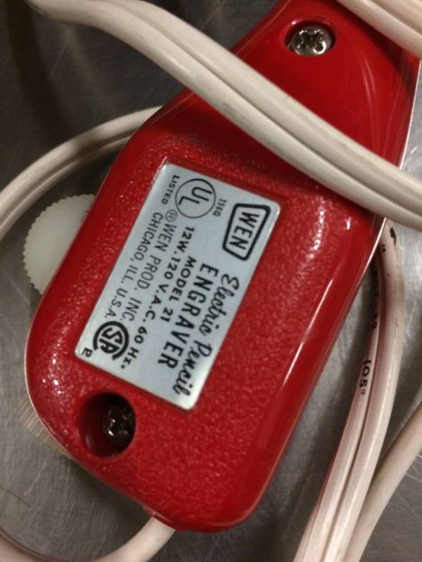 lot 73 image: Wen Electric Pencil Engraver Model 21 Red