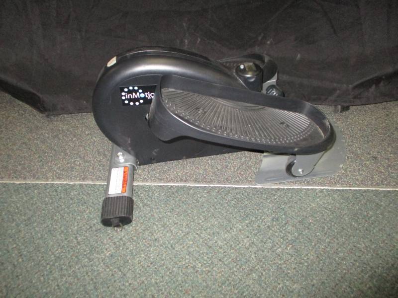 lot 10 image: Exercise Machine Run in place