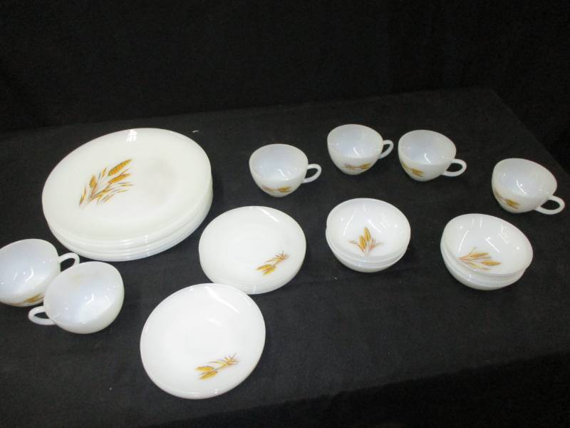 lot 15 image: Wheat Dishes