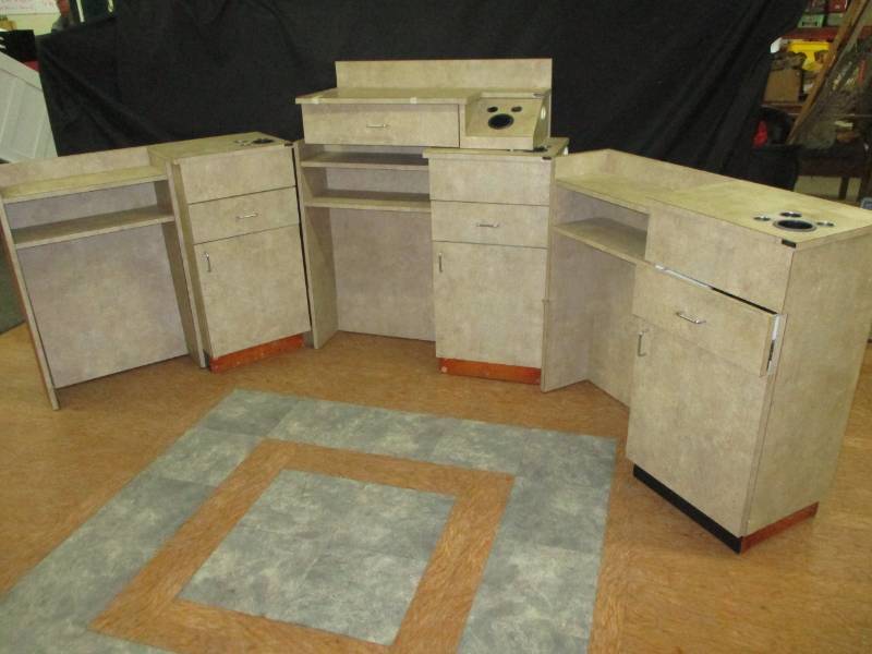 lot 18 image: Beauty Shop Salon Stations one mounts on a wall plus storage in them