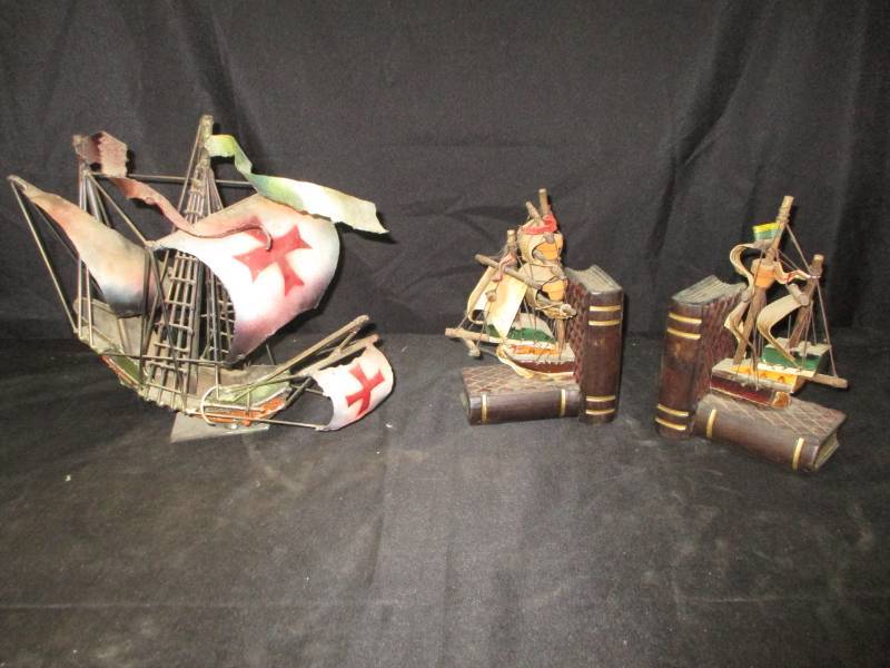 lot 35 image: Ship Books and Ship made in Spain