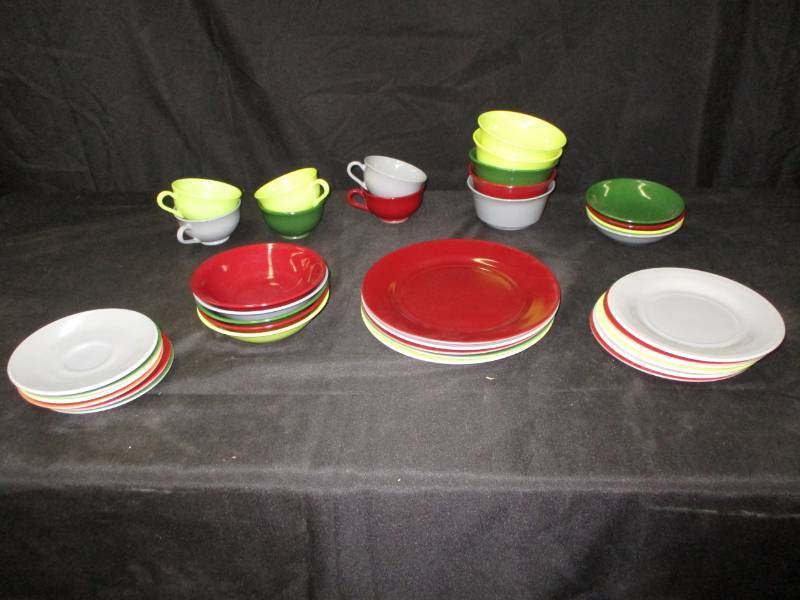 lot 39 image: Anchor Hocking Dishes