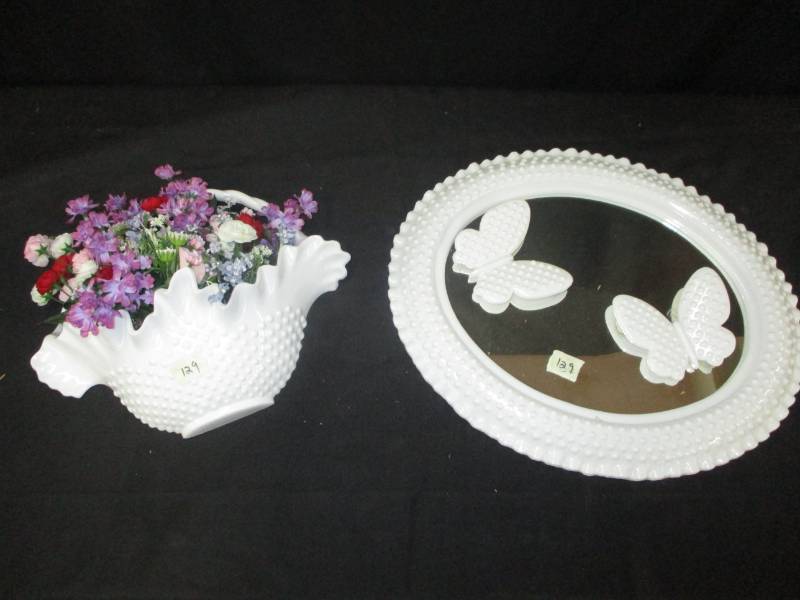 lot 45 image: Hobnailedlook  Decorations Plastic