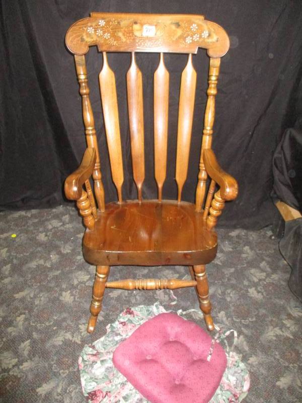 lot 87 image: Heavy Duty Rocking Chair
