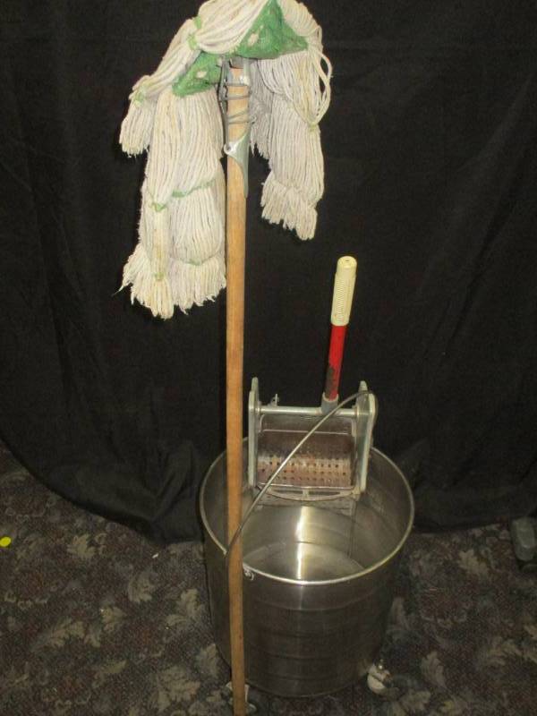 lot 89 image: Nice stainless mop pail on rollers