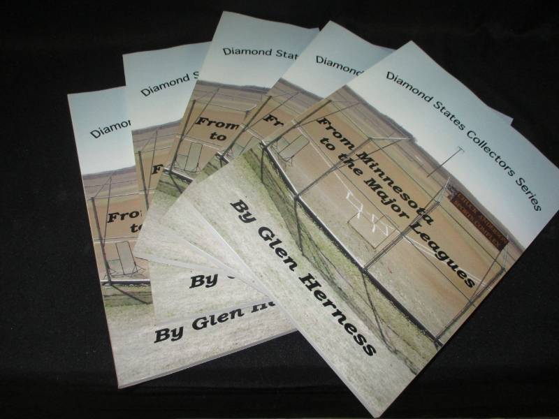 lot 105 image: 5 Count Diamond State Collector Series From Minnesota toThe Major Leaugues Signed By Author Glen Herness Ashby Complex on the front