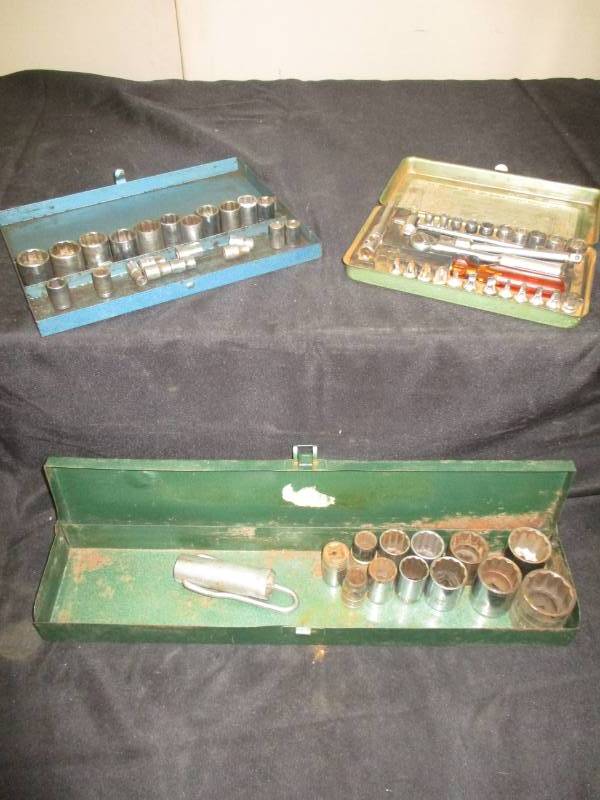 lot 151 image: 12 x 14 Sockets