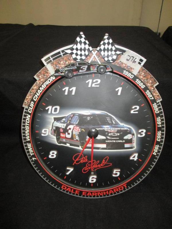 lot 154 image: Dale Earnhardt Clock