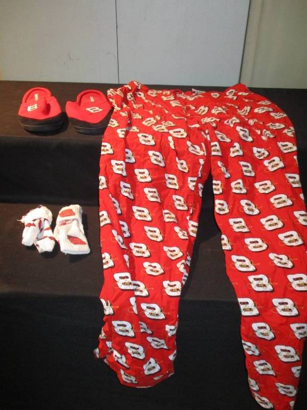 lot 177 image: Dale Earnhardt Sz Xl Pajama Pants, Slippers and socks