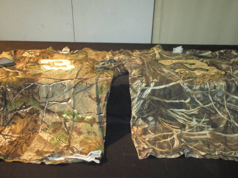 lot 187 image: Two Real Tree Sz XL T-shirts