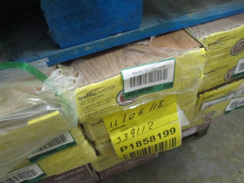 9 Cases TrafficMaster Ember Oak 7 m...