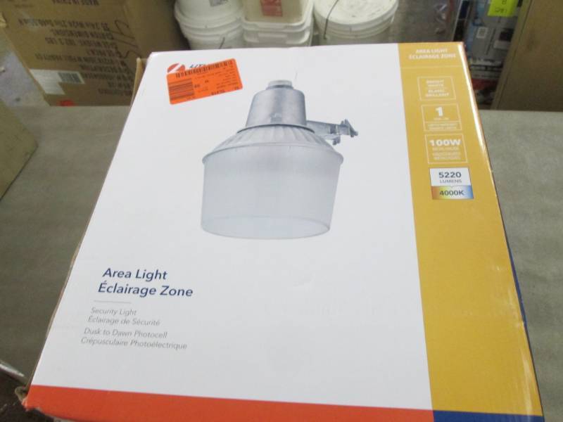 Lithonia Lighting 1-Light Dusk-to-D...