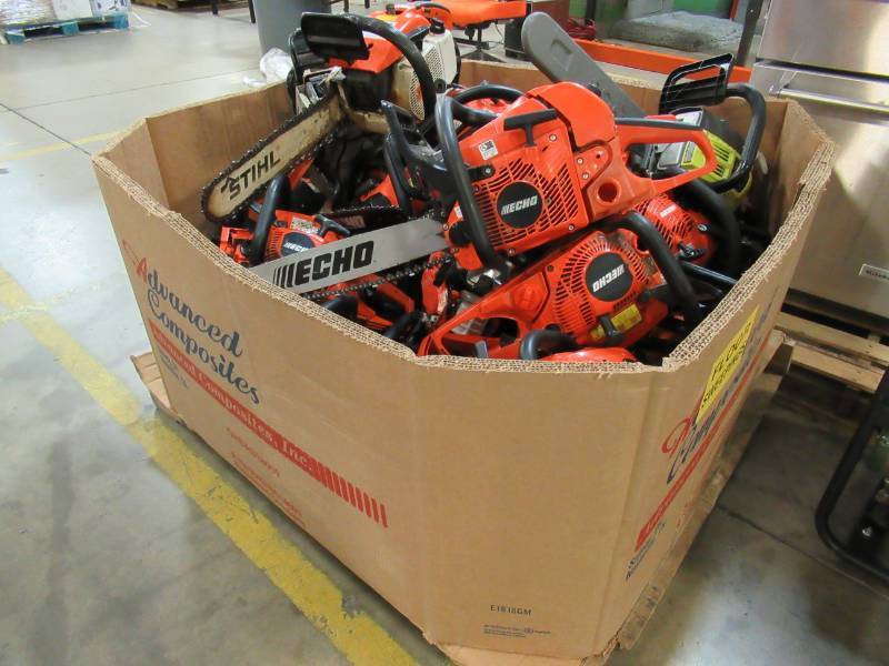 lot 310 image: UNCHECKEDUNTESTED WHOLESALE PALLET OF CHAINSAWS - ECHO, STIHL and MORE Almost 30 Chainsaws.
