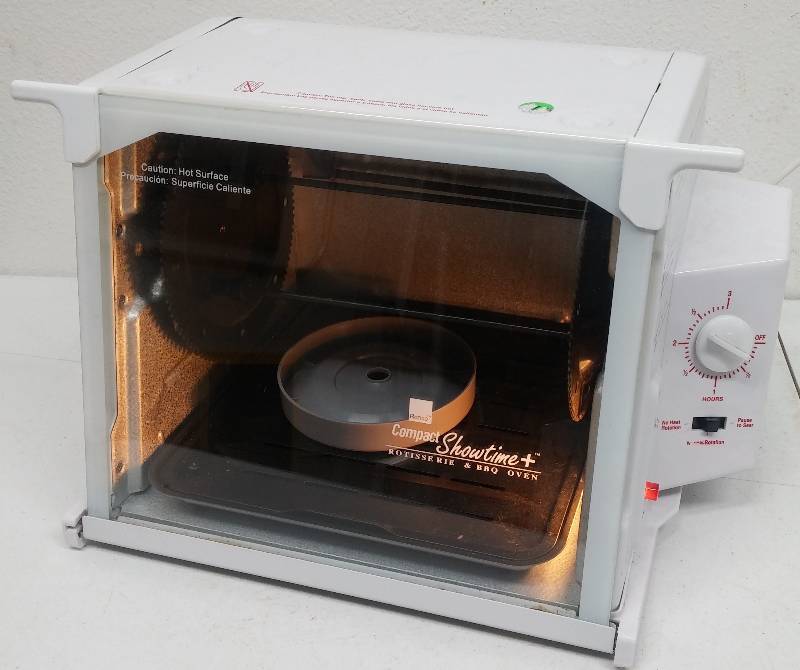 lot 28 image: Rotisserie & BBQ Oven, tested as-working