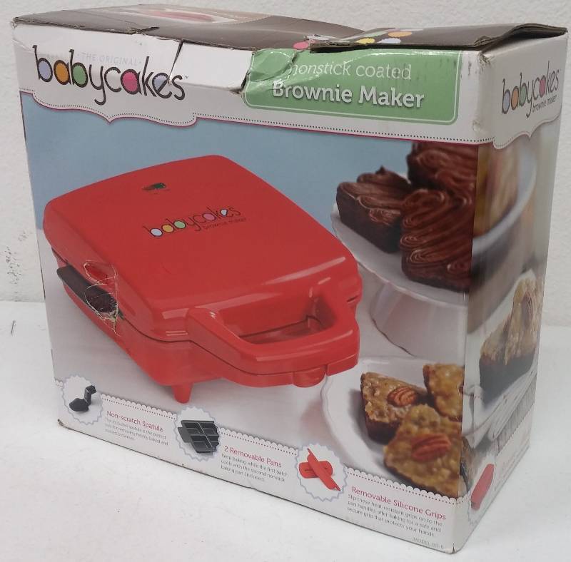 lot 108 image: Babycakes Brownie Maker, as-new in box