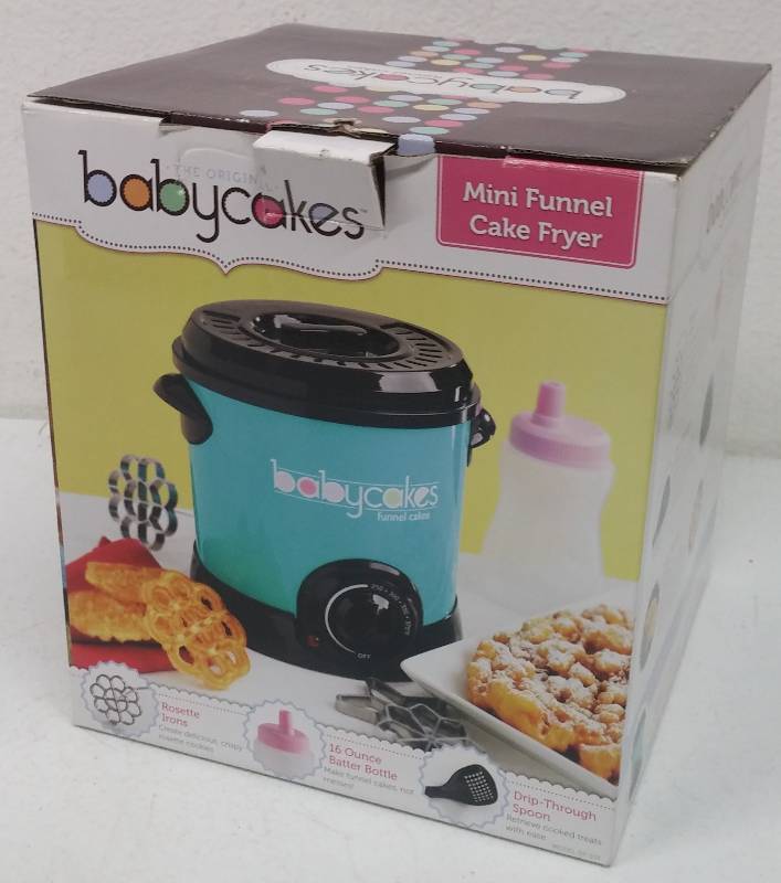 lot 118 image: Babycakes Funnel Cakes, as-new in box