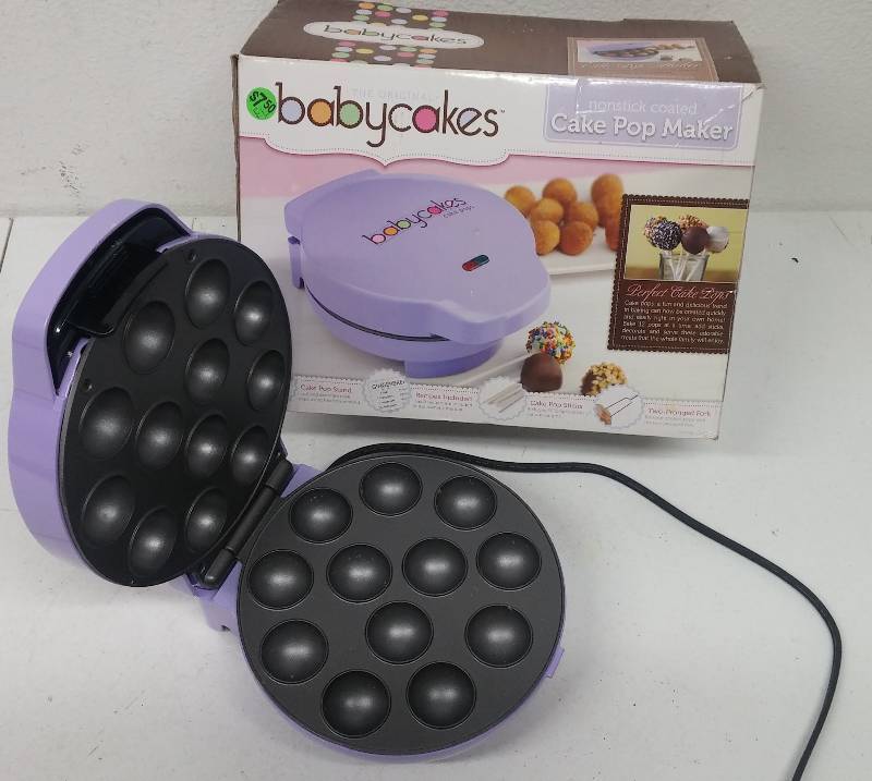 lot 125 image: Babycakes Cake Pop Maker