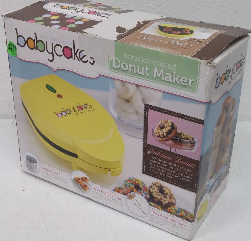 lot 126 image: Babycakes Donut Maker