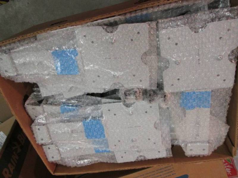 lot 27 image: Box Full of Metal Brackets Quantity...