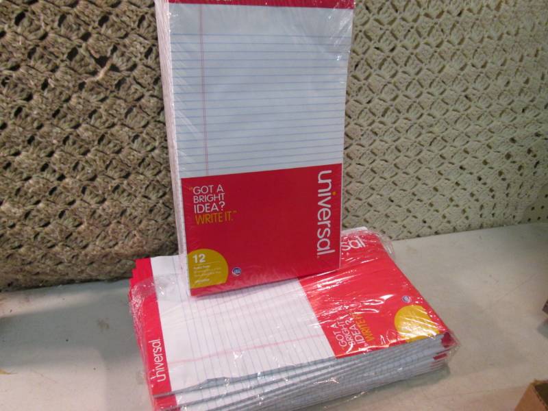 lot 61 image: 2 Packs of 12 Universal 8.5 x 14 ...
