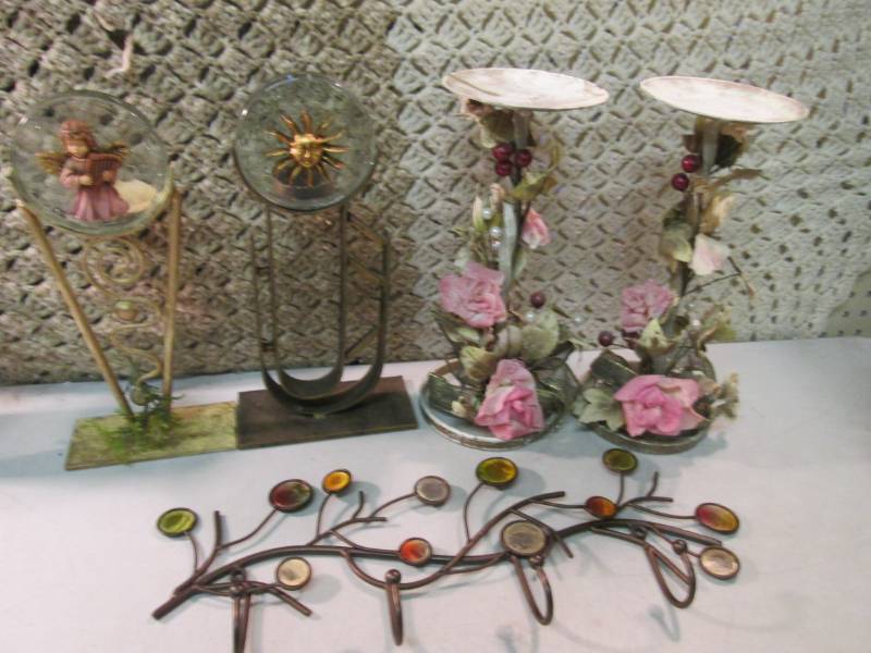 lot 100 image: Lot of Metal Candle Holders and Wal...