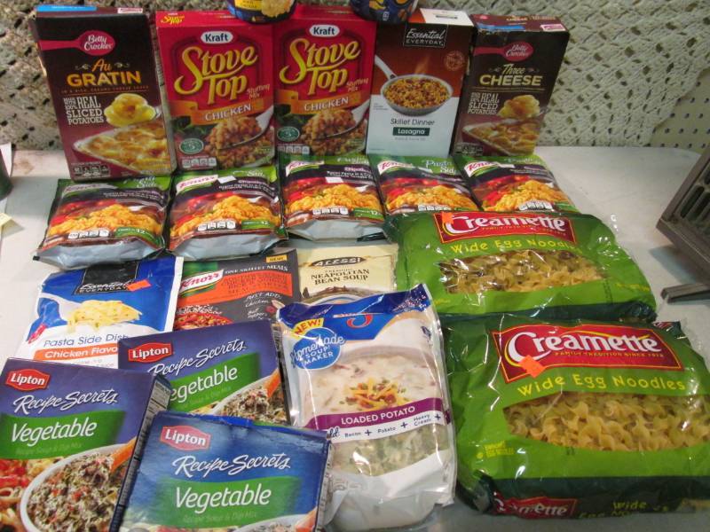lot 112 image: Large Lot of Misc Boxed and Bag Din...